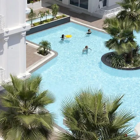 Aparthotel Hun Club 2*