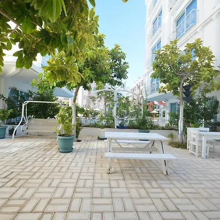 Aparthotel Hun Club 2*