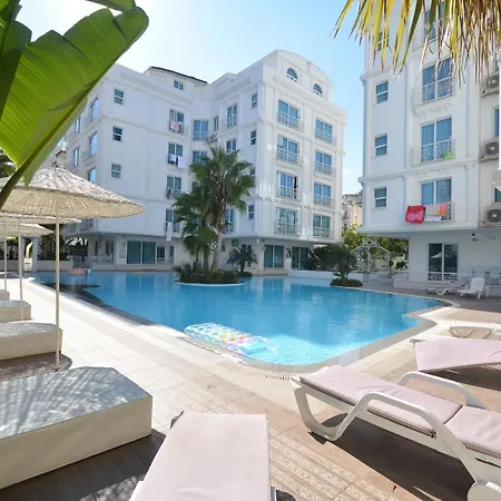 Hun Club Aparthotel