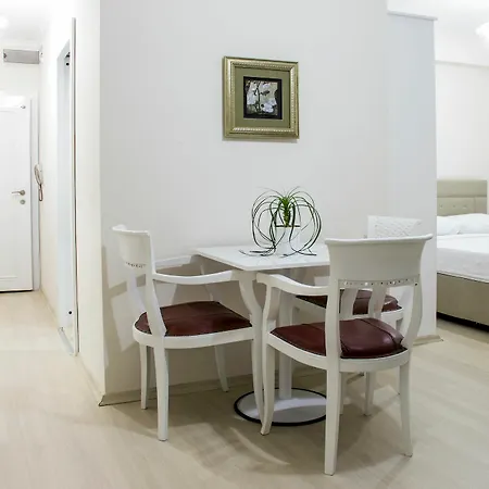 Hun Club Aparthotel 2*